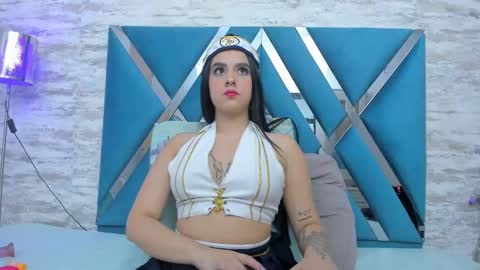 Alana Flores online show from February 15, 11:28 am