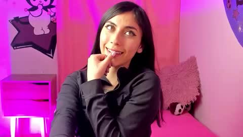 ALANA Please follow me  online show from October 19, 4:06 am