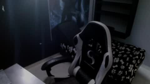 Alana Monroe online show from May 11, 4:04 pm