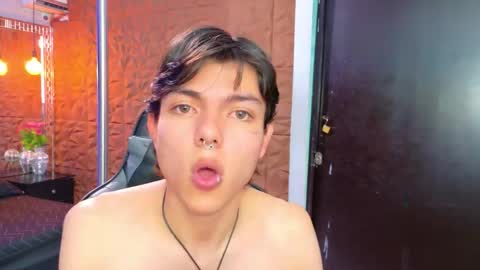 Snapshot of alandelrey57 chatting on September 18, 6:17 am ALAN DEL REY online show from September 18, 6:17 am