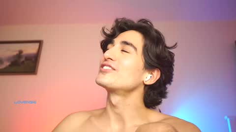 idenavarre online show from February 27, 12:36 am