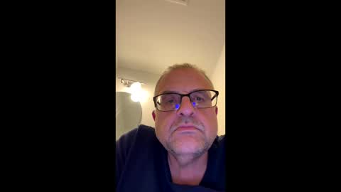 alankrieski1174 online show from October 19, 3:22 am