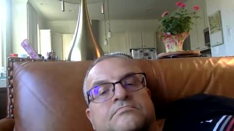 alankrieski1174 online show from October 3, 12:46 pm