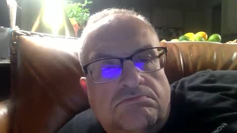 alankrieski1174 online show from October 29, 3:41 am