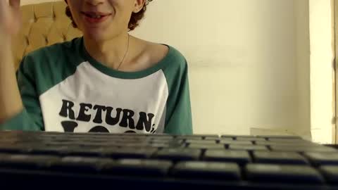 alantrickz365 online show from October 6, 3:57 am