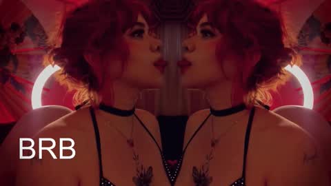 albaandthayron online show from December 22, 12:12 pm