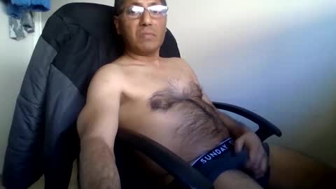 albalchal1973 online show from September 18, 1:42 am