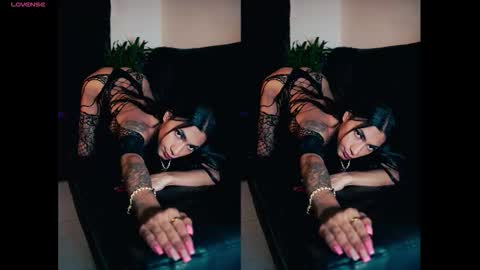 Ale online show from October 25, 12:11 am