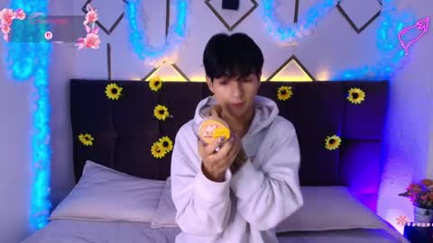 ale_aurarashi online show from April 15, 12:41 pm