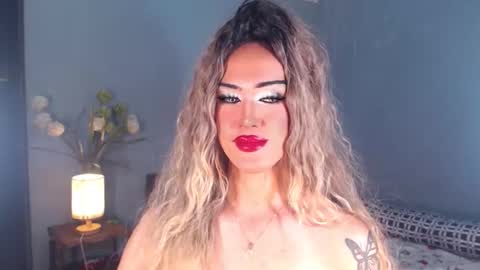 aleinacroft online show from November 30, 4:30 am