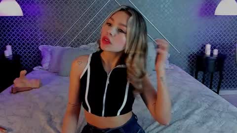 aleja_bloom online show from October 22, 11:34 am