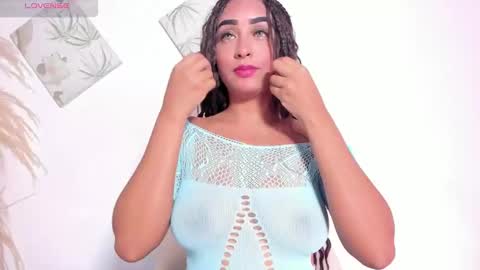Snapshot of alejaa_queen chatting on September 17, 9:18 pm aleja online show from September 17, 9:18 pm