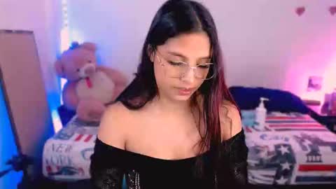 Aleja Harker  online show from September 25, 4:30 am