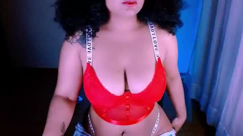 Snapshot of alejandra_conde chatting on February 19, 12:03 am Alejandra online show from February 19, 12:03 am