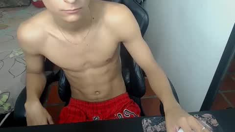 alejandro_cutee online show from November 16, 8:22 pm