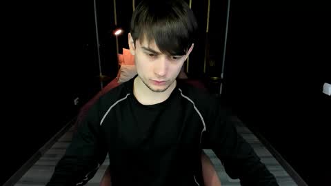 Alejandro online show from February 7, 8:45 pm