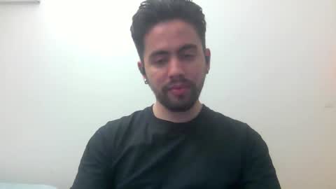 Snapshot of alejo_shy chatting on October 6, 1:45 am alejo_shy online show from October 6, 1:45 am