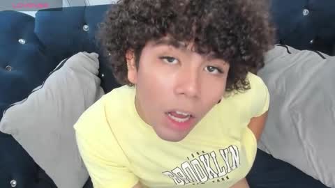 Alejandro or Alejo  online show from February 14, 9:53 pm