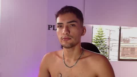 Alek online show from November 3, 3:46 pm