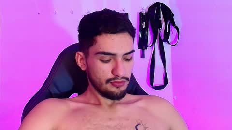 Alek online show from October 3, 3:59 am