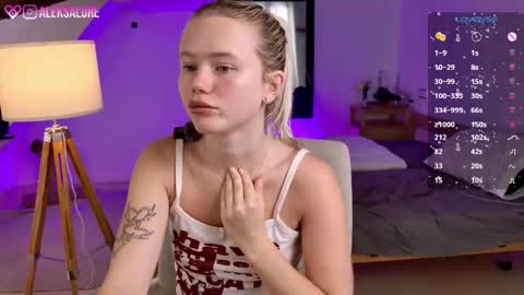 Lexi online show from September 10, 8:15 am