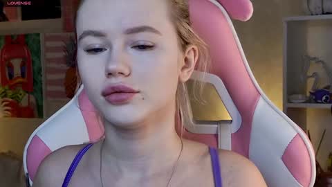 Lexi online show from February 7, 4:06 am