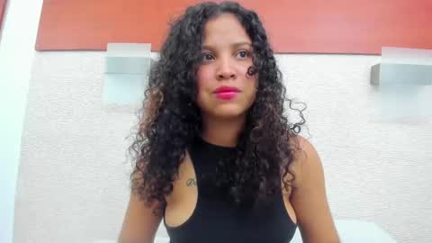 Snapshot of alena_brown chatting on February 10, 10:51 pm ALENA online show from February 10, 10:51 pm