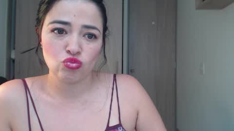 Snapshot of aleska__bell chatting on September 12, 4:09 pm Aleska online show from September 12, 4:09 pm