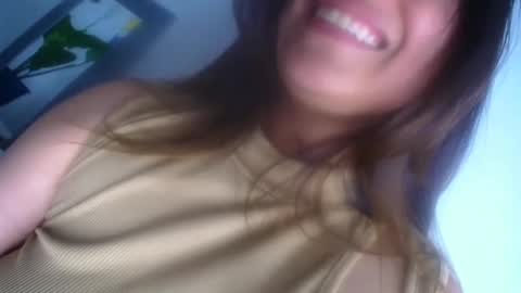 QUEEN OFF MILk  IM BACK  15 NOV online show from September 15, 1:29 am