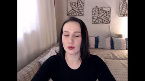 Sandra online show from April 7, 1:13 pm