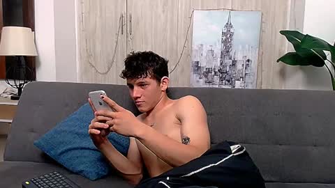 alessandrith104266 online show from December 3, 12:08 am