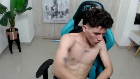 alessandrith104266 online show from December 26, 2:33 am