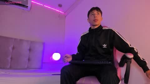 Alessandro Dybala online show from February 2, 12:24 pm