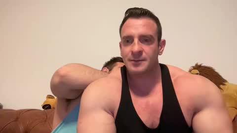 Alessandrobuilder online show from March 7, 11:05 pm