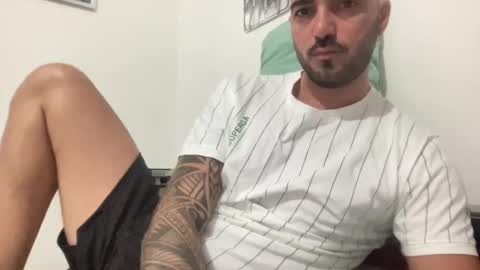 Snapshot of alessandromori91 chatting on September 21, 7:29 pm alessandromori91 online show from September 21, 7:29 pm