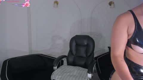 ALESSA ROMERO  online show from November 28, 8:49 pm