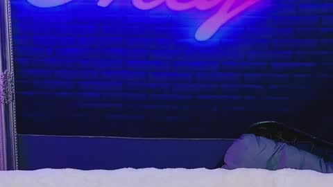 alessiacroft online show from June 9, 4:01 am