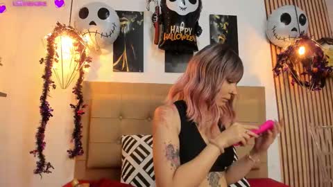 Aleszia online show from October 12, 7:27 pm