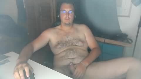 alex90080 online show from May 31, 10:33 pm