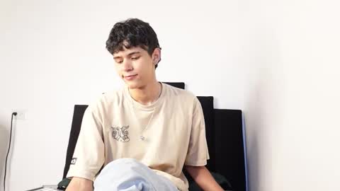 alex_mark_ online show from October 28, 2:29 pm