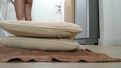 Nicha online show from October 18, 3:22 am