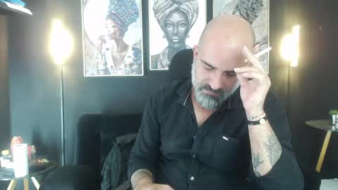 Alex Saints online show from May 13, 4:05 pm