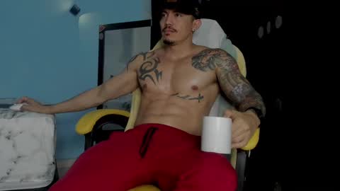 alex_sthorm online show from October 21, 6:40 am