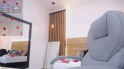 Alexa Forbes online show from July 24, 3:04 am