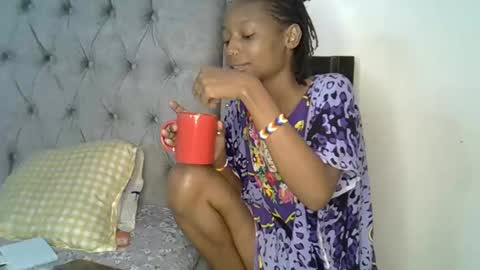 Snapshot of alexa_foxxie chatting on February 13, 9:41 am Alexa online show from February 13, 9:41 am