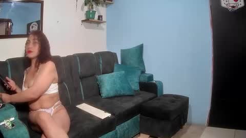 Alexa  y tom online show from November 26, 1:25 am