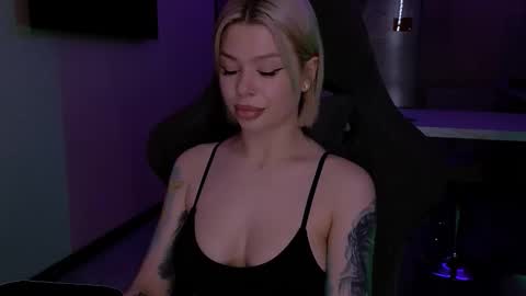 Alexa Mason online show from December 16, 1:35 am