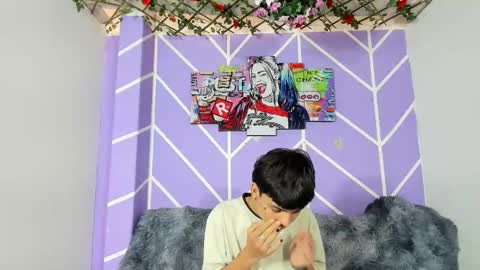 chicos hot online show from February 25, 8:00 pm