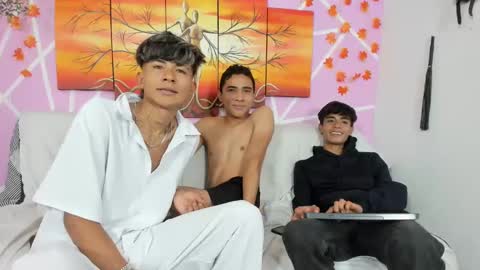 chicos hot online show from February 24, 6:38 am