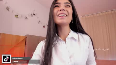 Alexandra Rodriguez online show from October 6, 7:31 pm